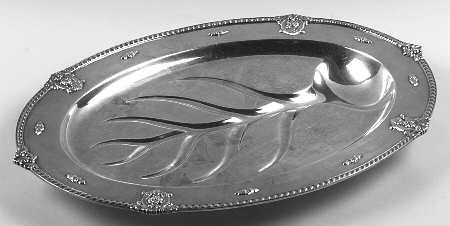 Rose Point (6702, Silverplate, Hollowware) Large Plated Footed Meat Platter with Well