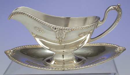 Rose Point (6702, Silverplate, Hollowware) Plated Gravy Boat & Underplate