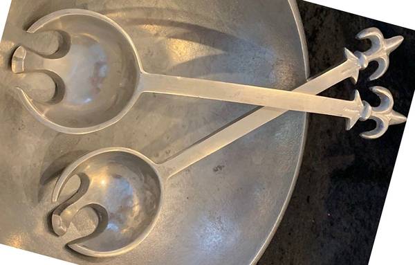 Fleur De Lis (Armetale, Hollowware) (2 Pc) Solid Salad Set