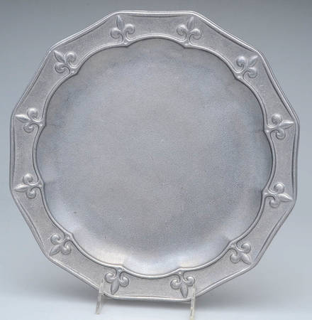 Fleur De Lis (Armetale, Hollowware) by Wilton Armetale