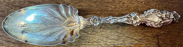Lily (Sterling, Newer, Lion-No Pat. Date) Solid Salad Serving Spoon
