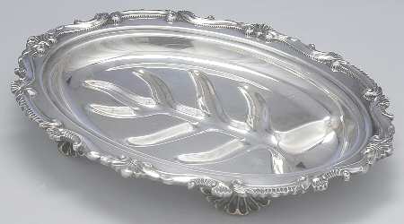 Chippendale (Silverplate, Hollowware) 11" Footed Meat Platter with Well