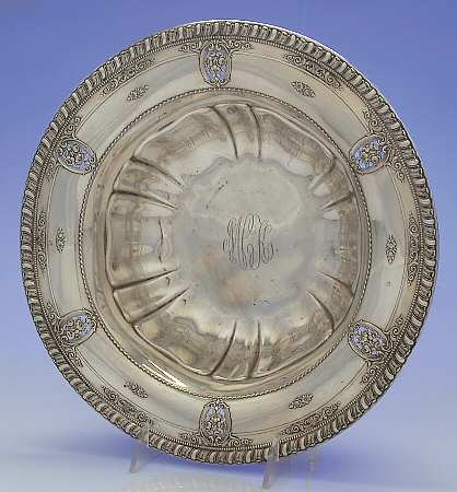Rose Point (Sterling, Hollowware) Sterling Round Pierced Vegetable