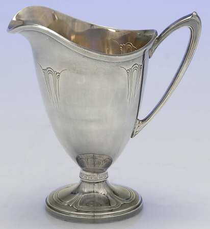 Iris (Silverplate, Hollowware) Creamer