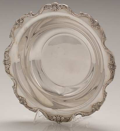 Royal Rose (Silverplate, Hollowware) Medium Round Vegetable Bowl