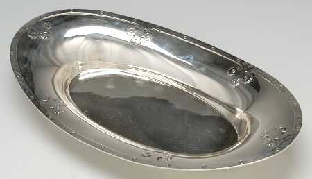 Carmel (Sterling, 1912, Hollowware) 12" Bread Tray