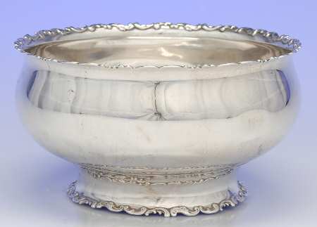 Louis XV (Sterling, 1891, Hollowware) Sterling Serving Fruit Bowl
