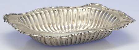 Louis XV (Sterling, 1891, Hollowware) 7" Bon Bon Bowl