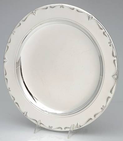 Grand Colonial (Sterling, 1942, Hollowware) 12" Round Tray