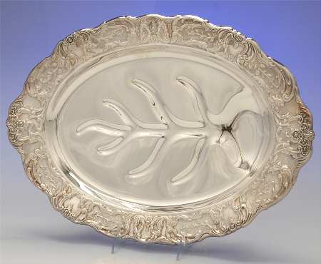 Grand Victorian (Silverplate, Hollowware) Meat Platter with Well Tree