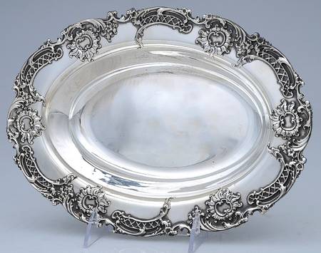 Pompadour (Sterling, 1895-1898, Hollowware) 10" Oval Vegetable