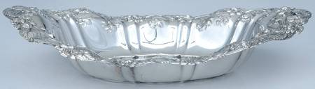 Violet (Sterling, 1905, Hollowware) 11" Oval Vegetable Bowl