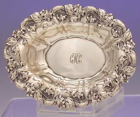 Violet (Sterling, 1905, Hollowware) 4" Bon Bon Bowl