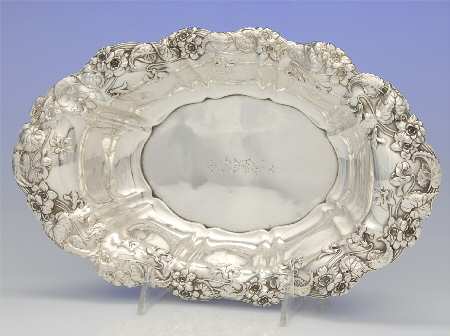 Violet (Sterling, 1905, Hollowware) 11" Oval Vegetable Bowl