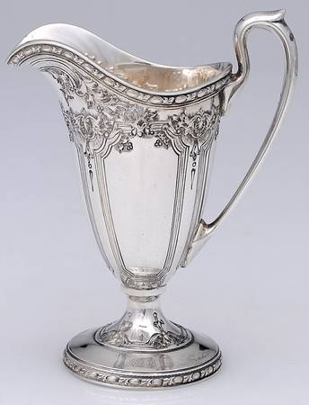Navarre (Sterling, 1908, Hollowware) Mini Creamer