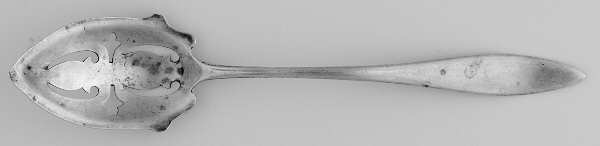WED17 (STERLING) Pierced Bowl Short Handle Olive Spoon