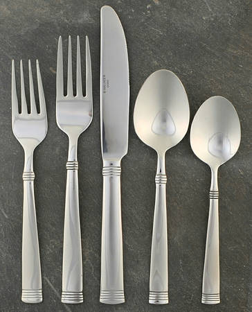 Napoli (Stainless) 5 Piece Place Setting by Wallace Silver