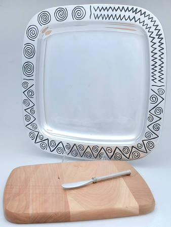 Reggae (Armetale, Hollowware) Cheese Tray with Wood Insert & Spreader