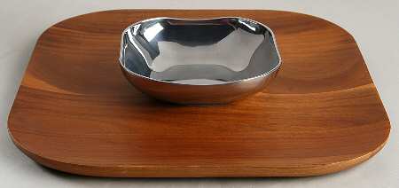 Boston-Classic (Armetale, Hollowware) Metal Bowl on Wood Tray Chip and Dip Set