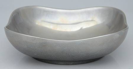 Boston-Classic (Armetale, Hollowware) Medium Round Vegetable Bowl