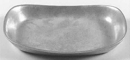 Plough Tavern (Armetale, Hollowware, Satin) 9" Bread Tray