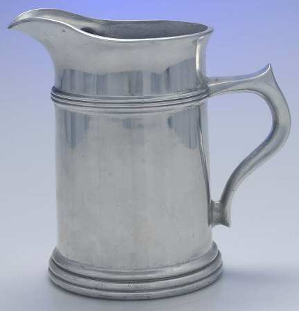 Commonwealth (Armetale, Hollowware, Satin) 64 Oz Ice Lip Water Pitcher