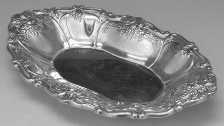 St. Regis (Silverplate, Hollowware) Plated Footed Bread Tray