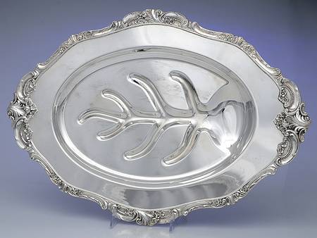 Baroque (Silverplate, Hollowware, Newer) 19" Meat Platter with Well