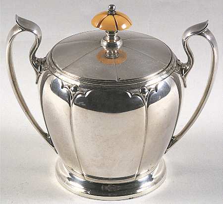 Lotus (Sterling, Hollowware, Round Base) Sugar Bowl & Lid