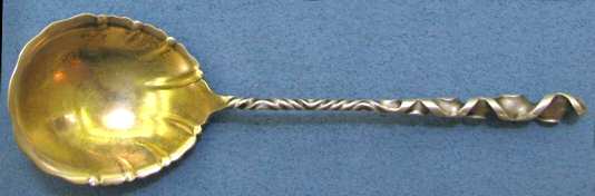 WDS8 (STERLING) Large Solid Berry/Casserole Spoon