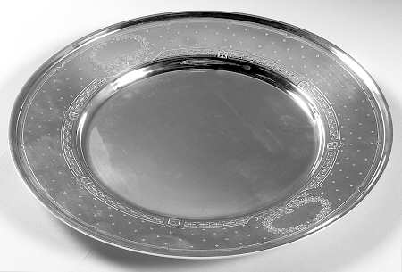 Colonial A-Engraved (Sterling, Hollowware) Dinner/Service Plate