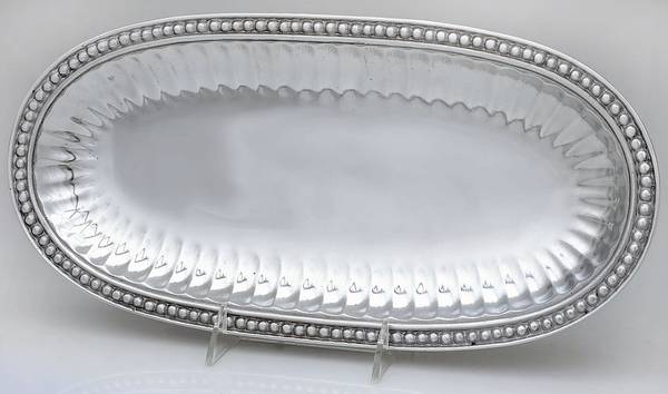 Flutes & Pearls (Pewter, Hollowware) 15" Oval Tray