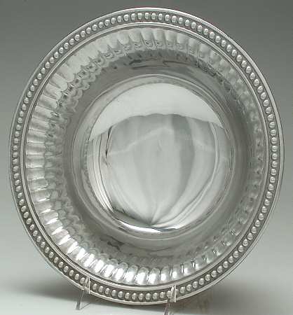 Flutes & Pearls (Pewter, Hollowware) Medium Round Vegetable Bowl