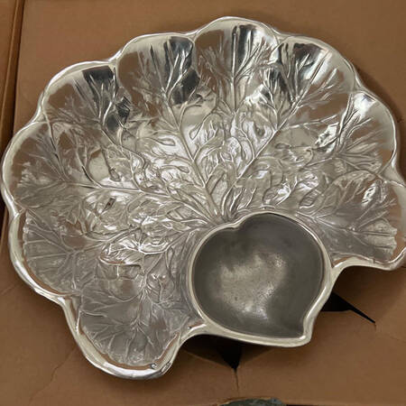 Majolica (Pewter, Hollowware) 1 Piece Chip & Dip