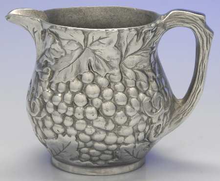 Majolica (Pewter, Hollowware) 40 Oz Pitcher