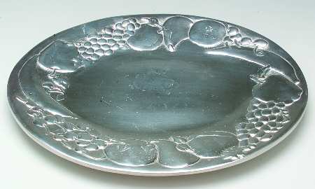 Fruit (Armetale, Hollowware) 14" Oval Serving Platter