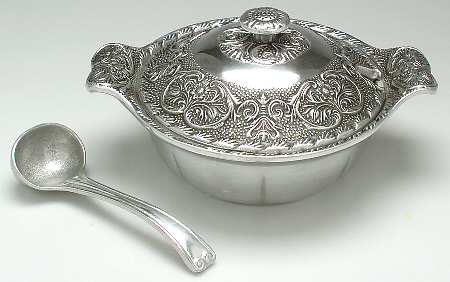William & Mary (Armetale, Hollowware Tureen with Lid and Ladle