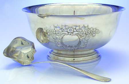 524 (Silverplate, Hollowware) Punch Bowl and Ladle