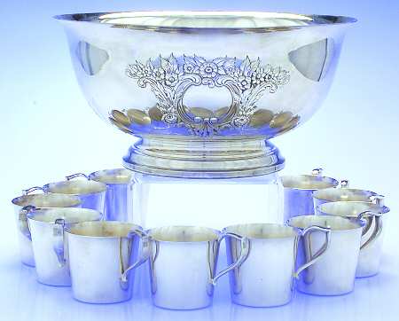 524 (Silverplate, Hollowware) Punch Set (Bowl and 12 Cups)
