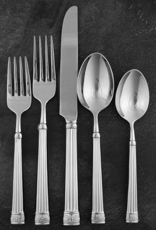 Newgrange (Stainless) 5 Piece Place Setting