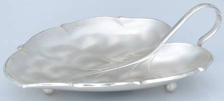 Silverplate Hollowware 6" Leaf Dish