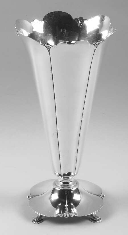 Lotus (Sterling, Hollowware, Scallop Base) Sterling Trumpet Vase