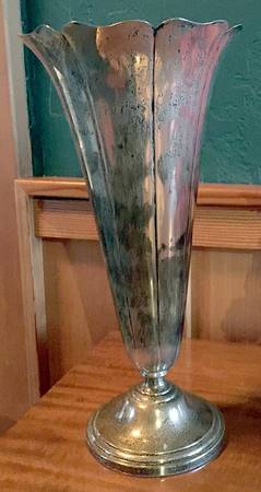R24 (Sterling, Hollowware) 12" Weighted Trumpet Vase