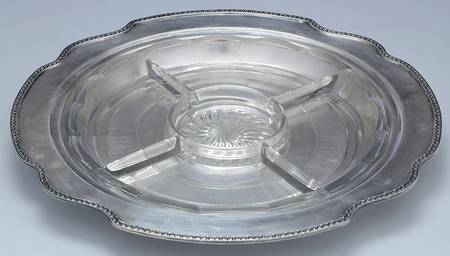 N12205 (Silverplate Hollowware) Relish with Glass Liner