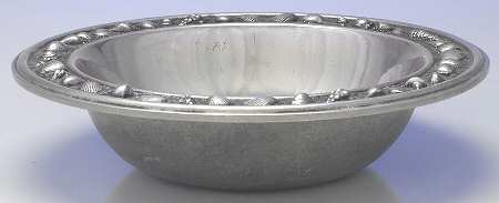 Shell (Armetale, Hollowware) 10" Round Bowl
