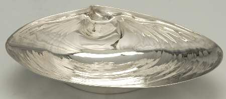 393 (Sterling, Hollowware) 6" Shell Shape Bon Bon
