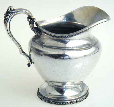V613 (Silverplate, Hollowware) Creamer