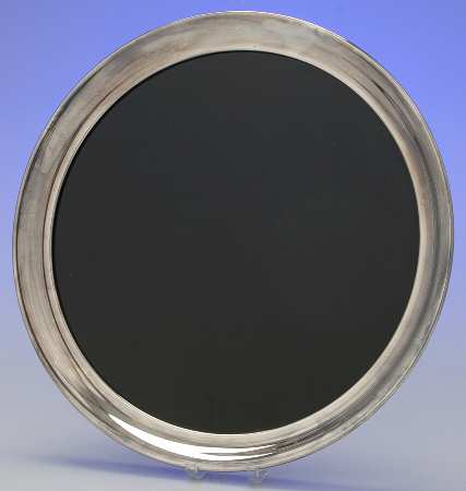 9009 (Silverplate, Hollowware) Round Silverplate Tray with Glass Insert