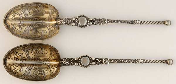 WYW3 (Sterling) (Set of 2) Souvenir Spoon
