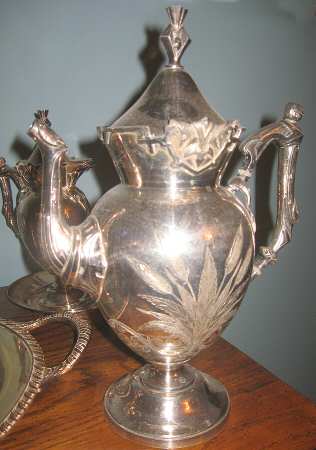 125 (Silverplate, Hollowware) Silverplate Coffee Pot